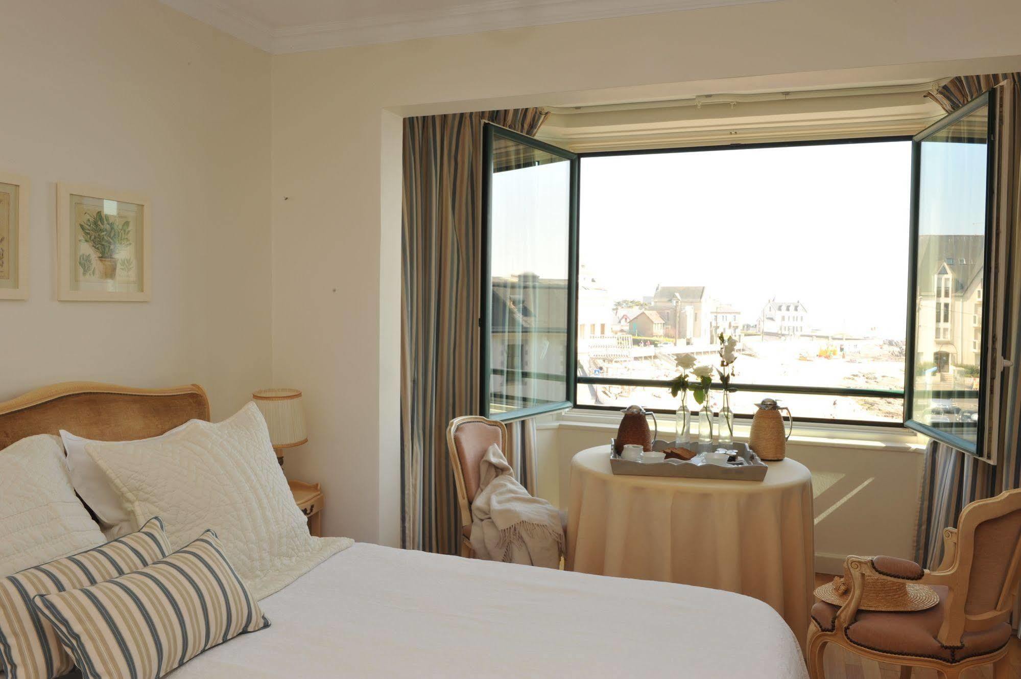 לה קרואסיק Hotel Les Vikings מראה חיצוני תמונה